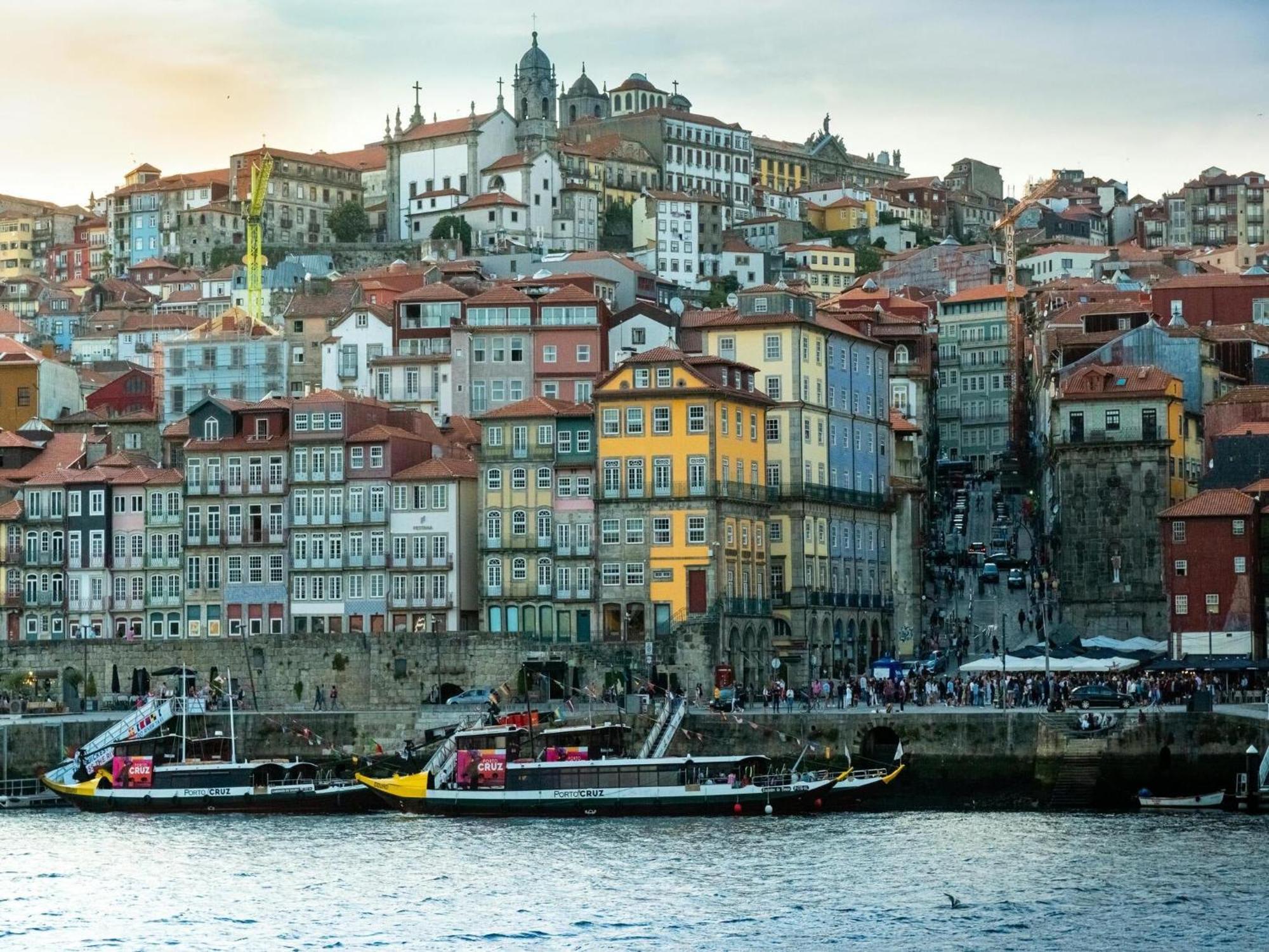 Charming In Porto's Heart *